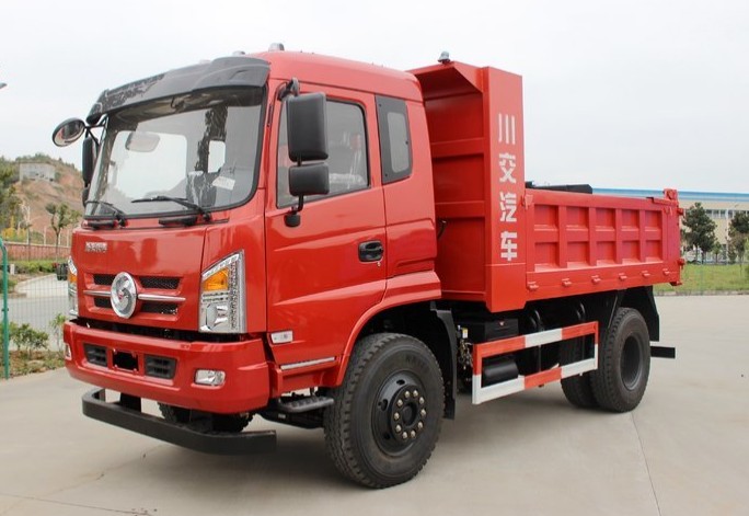 川交寬體單橋自卸車(chē)圖片 川交寬體單橋自卸車(chē)圖片