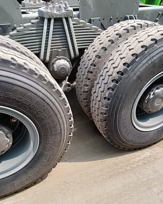 庫(kù)存重汽汕德卡后八輪渣土車 庫(kù)存重汽汕德卡后八輪渣土車