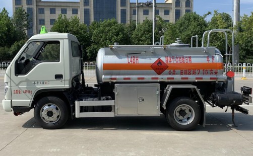 福田小卡之星1.5噸藍(lán)牌易燃液體罐式運(yùn)輸車_楚飛牌CLQ5040GRY6BJ型易燃液體罐式運(yùn)輸車 福田小卡之星1.5噸藍(lán)牌易燃液體罐式運(yùn)輸車_楚飛牌CLQ5040GRY6BJ型易燃液體罐式運(yùn)輸車
