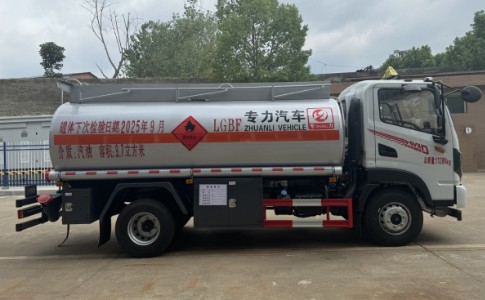東風(fēng)華神HV3D加油車(chē),專(zhuān)力牌ZLC5116GJYEQ6型加油車(chē) 東風(fēng)華神HV3D加油車(chē),專(zhuān)力牌ZLC5116GJYEQ6型加油車(chē)
